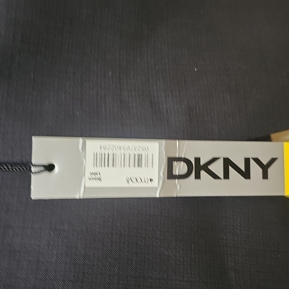 DKNY Vest - Picture 2 of 4